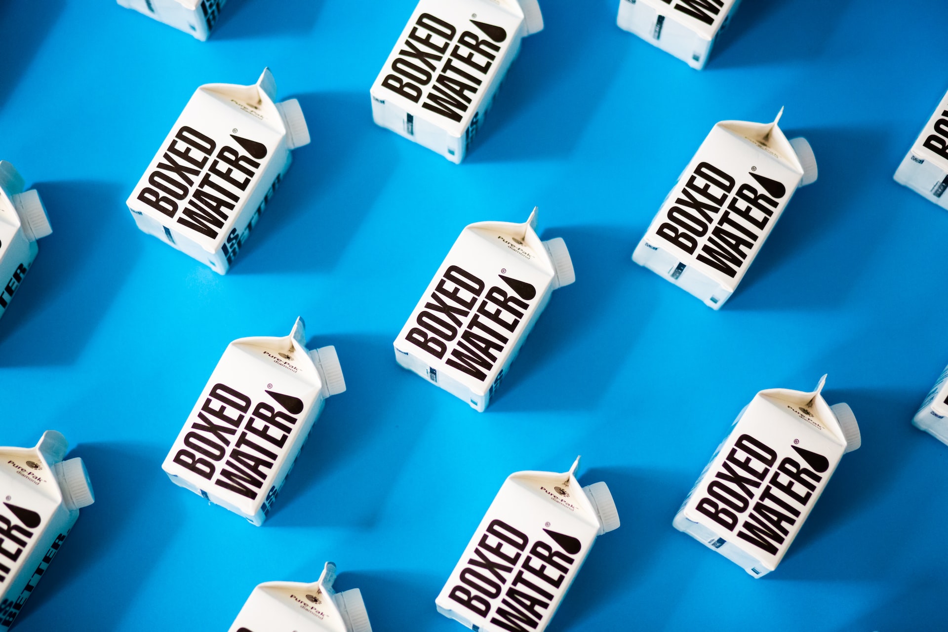 boxed water is better 3iiyde9Zj8A unsplash